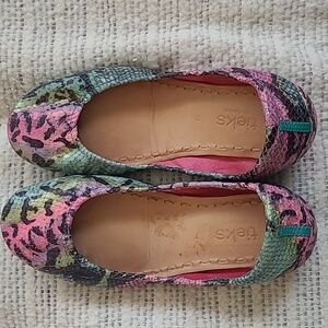 Electric snake tieks sz 7
